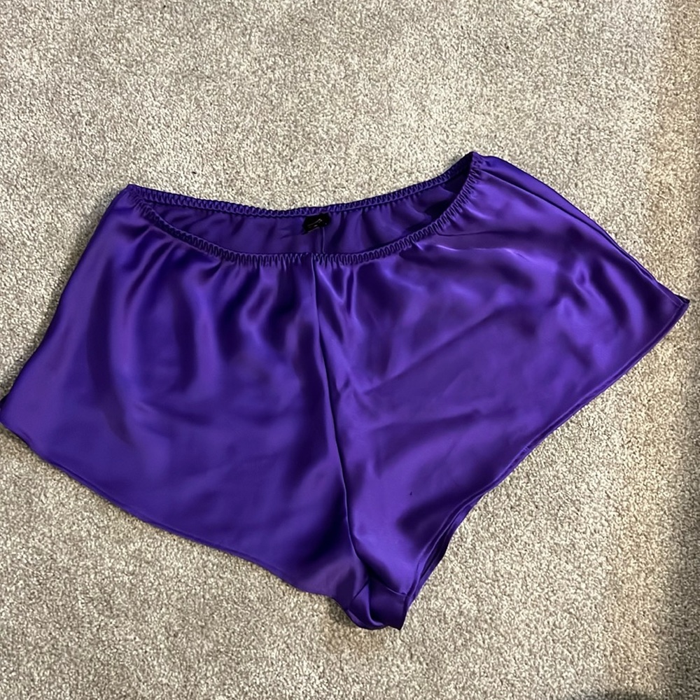 Victoria’s Secret Purple Booty Shorts — Small